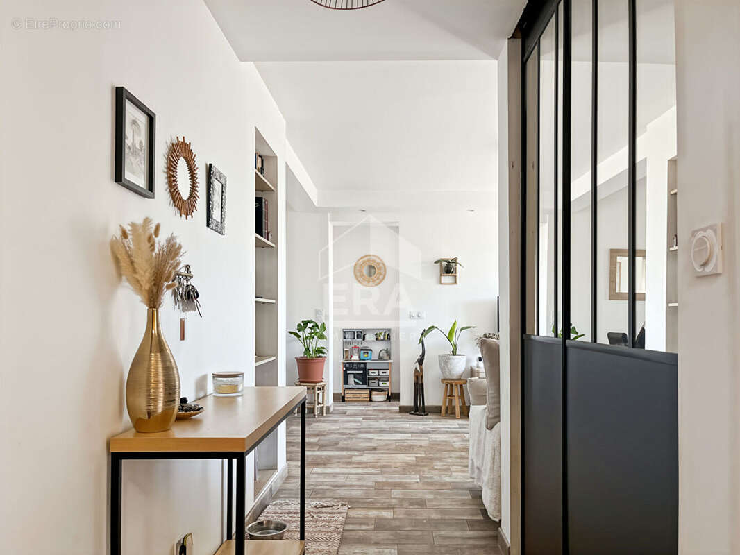 Appartement à MARSEILLE-12E