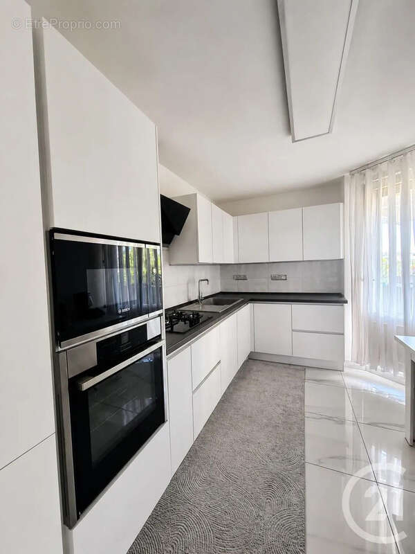 Appartement 85 m² à Vaulx-En-Velin  - photo 4