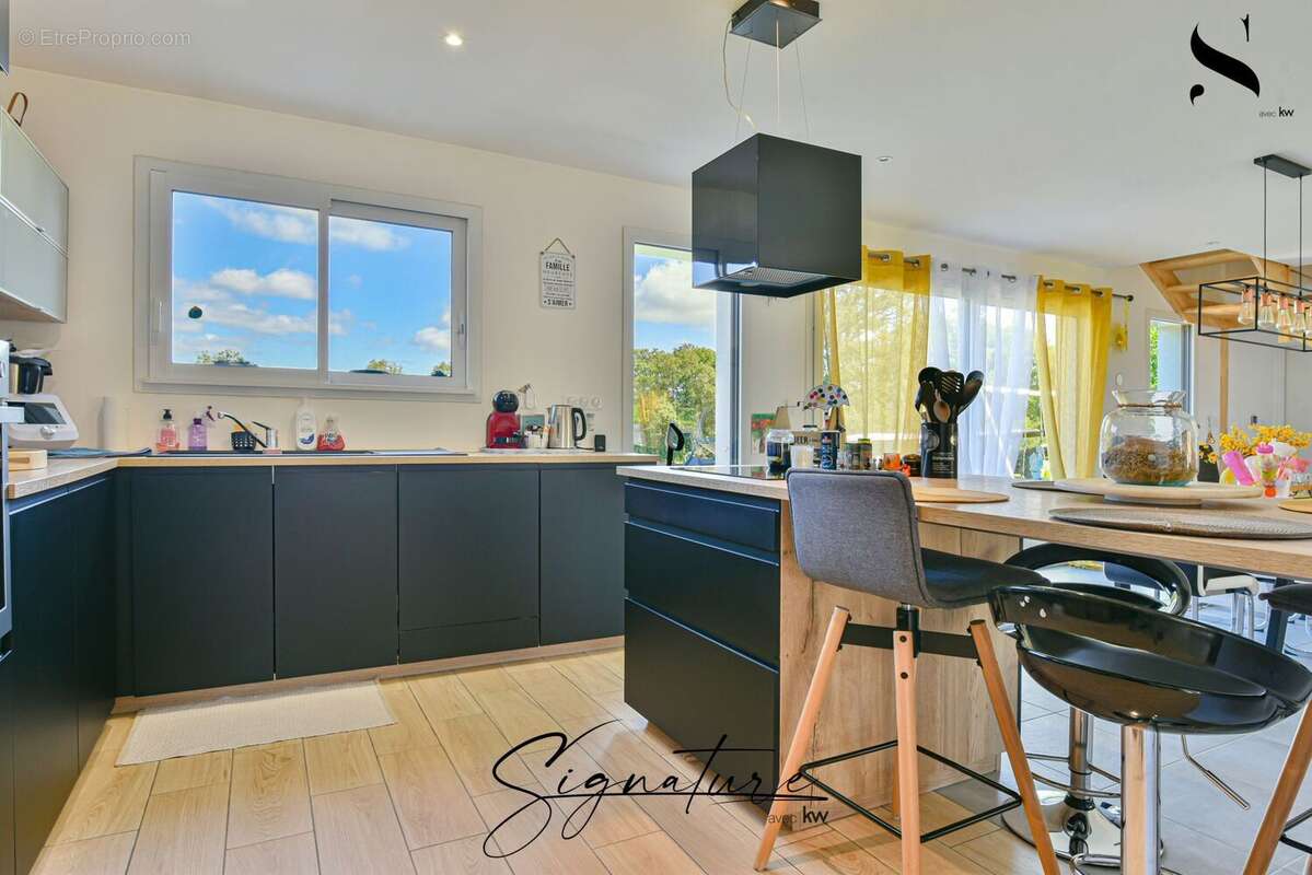 Maison à SAINT-PRIEST-SOUS-AIXE