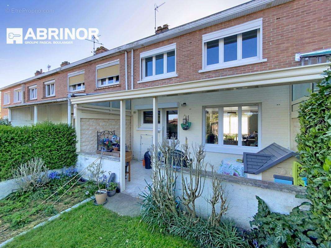 Maison à FACHES-THUMESNIL