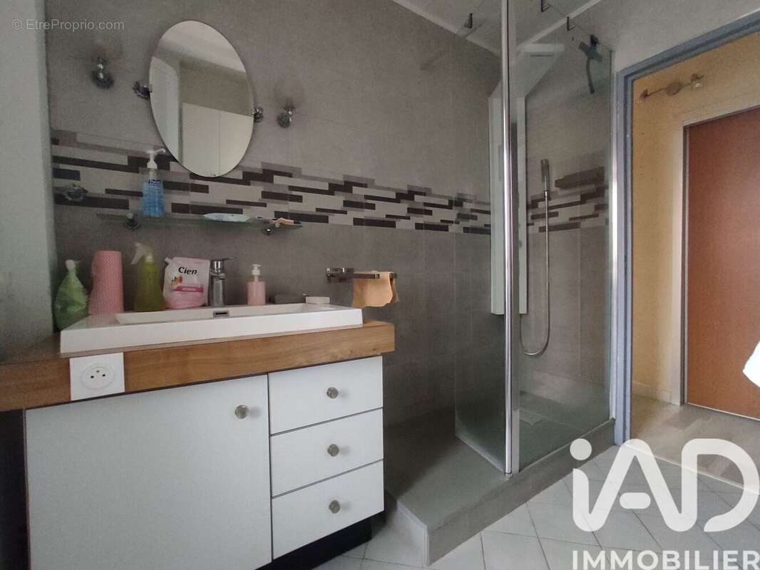 Photo 6 - Appartement à GUILHERAND-GRANGES