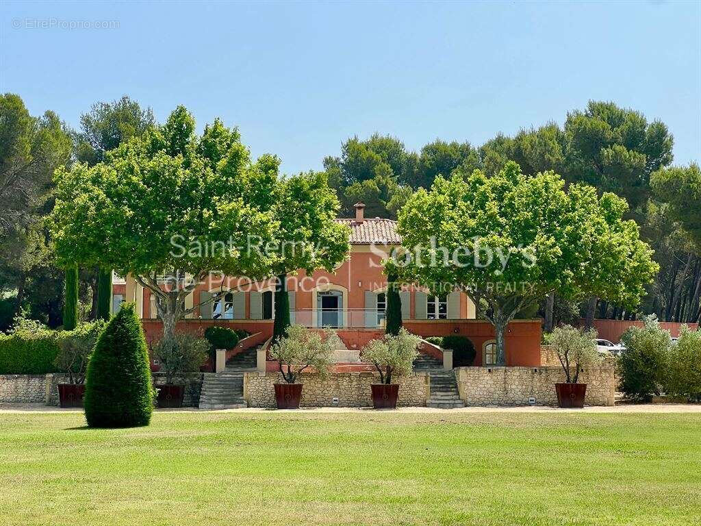 Maison à MAUSSANE-LES-ALPILLES