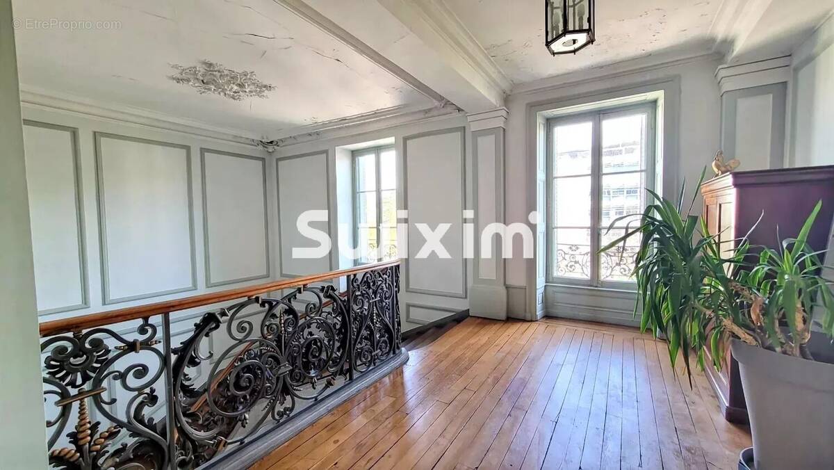 Appartement à LONS-LE-SAUNIER