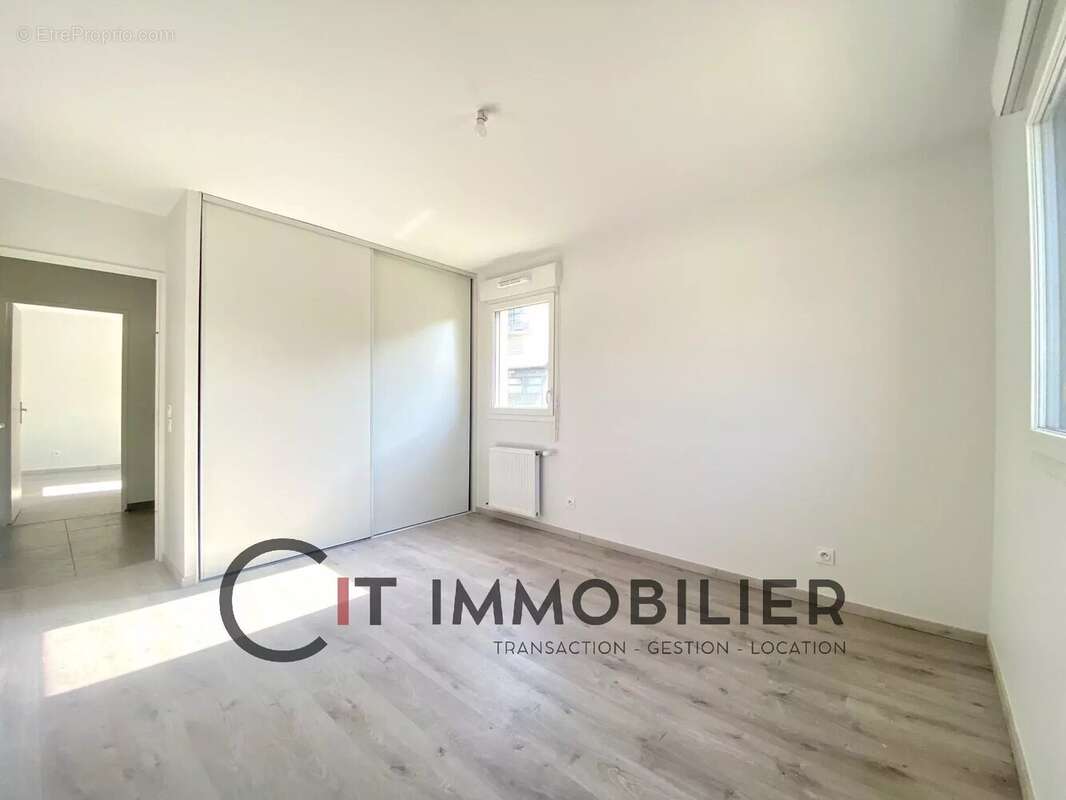 Appartement à LA TOUR-DU-PIN