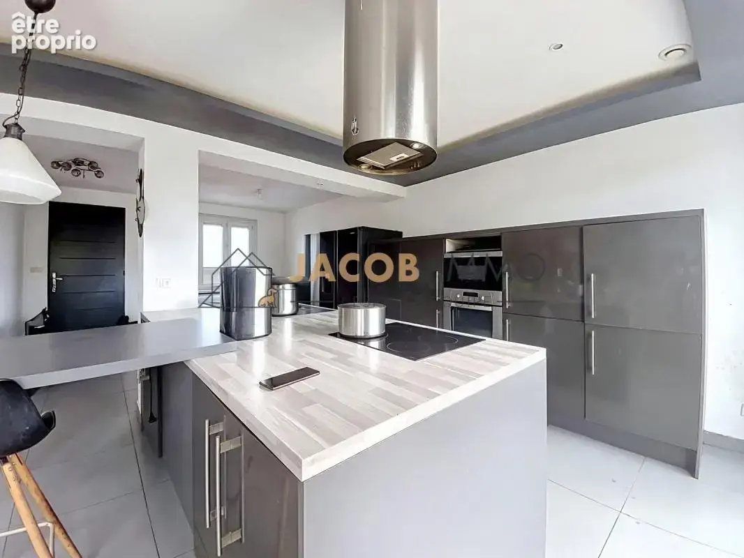 Maison de 107 m² au cœur de Milizac – 4 chambres - photo 3