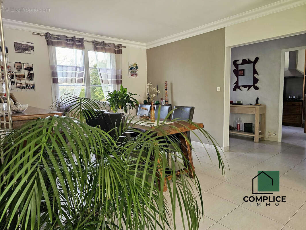 Maison à VIGNEUX-DE-BRETAGNE