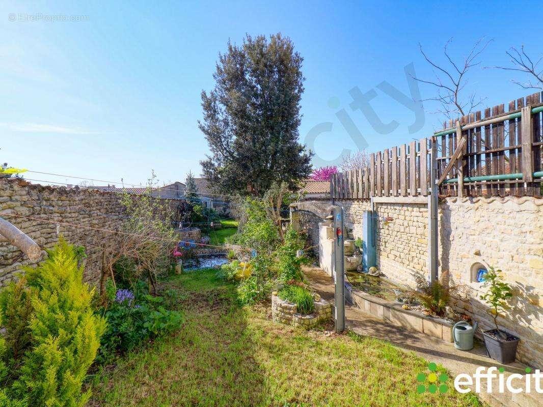 Maison à NIEUL-SUR-MER