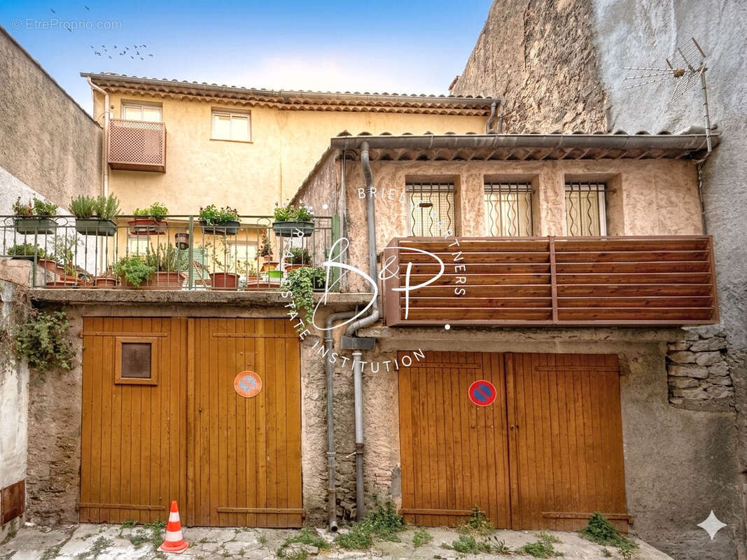 Appartement à LORGUES