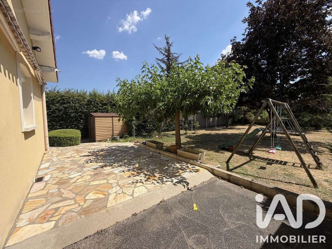 Maison 170 m² à Veauche  - photo 6
