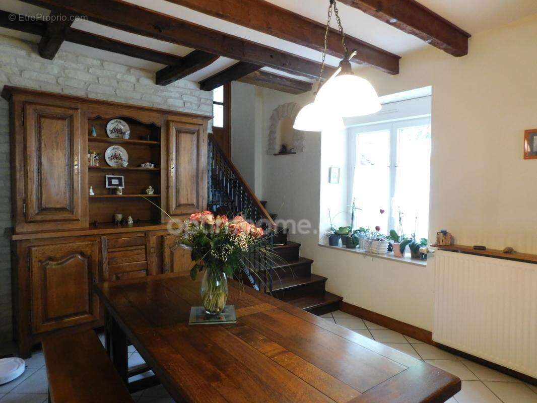Is-sur-tille - maison atypique - 6 pièces - 3 chambres - 110 m² habitables - photo 4