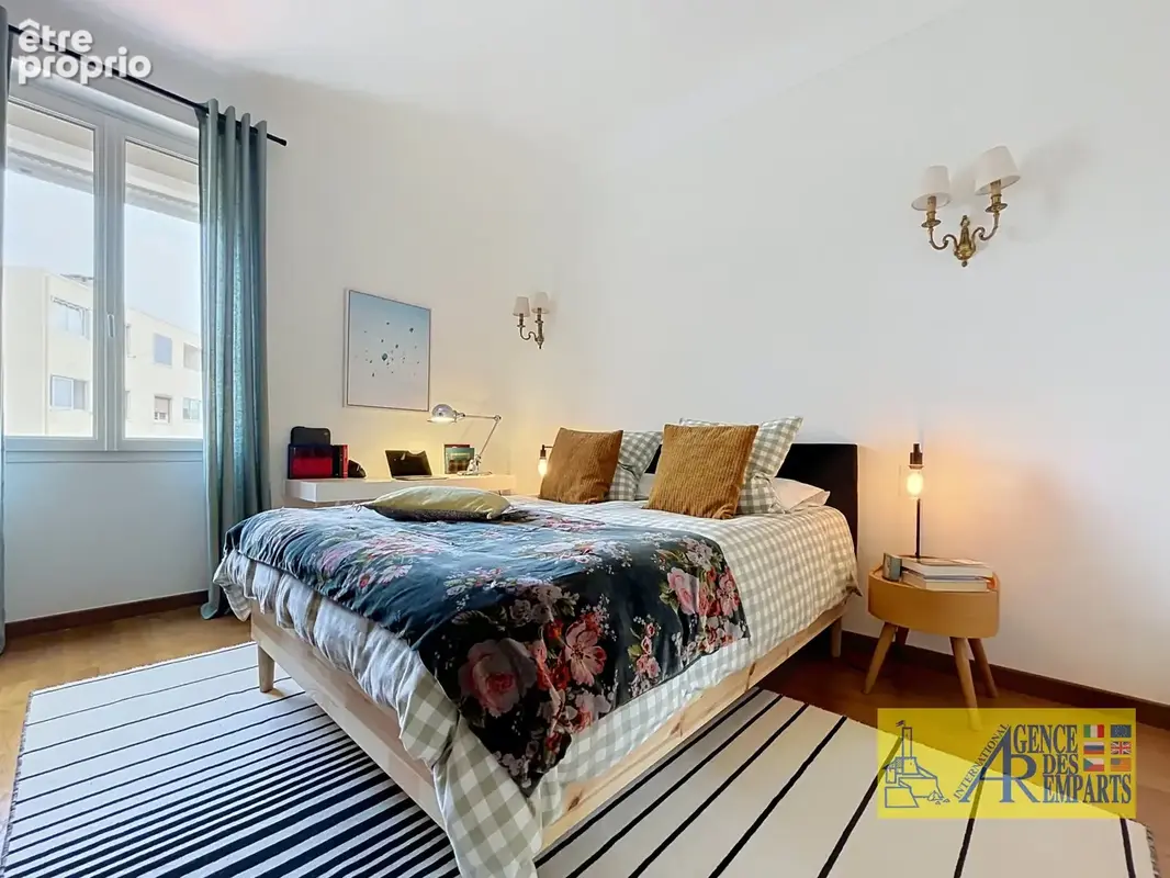 Élégant appartement bourgeois de 76 m2 au cœur d’Antibes - photo 8