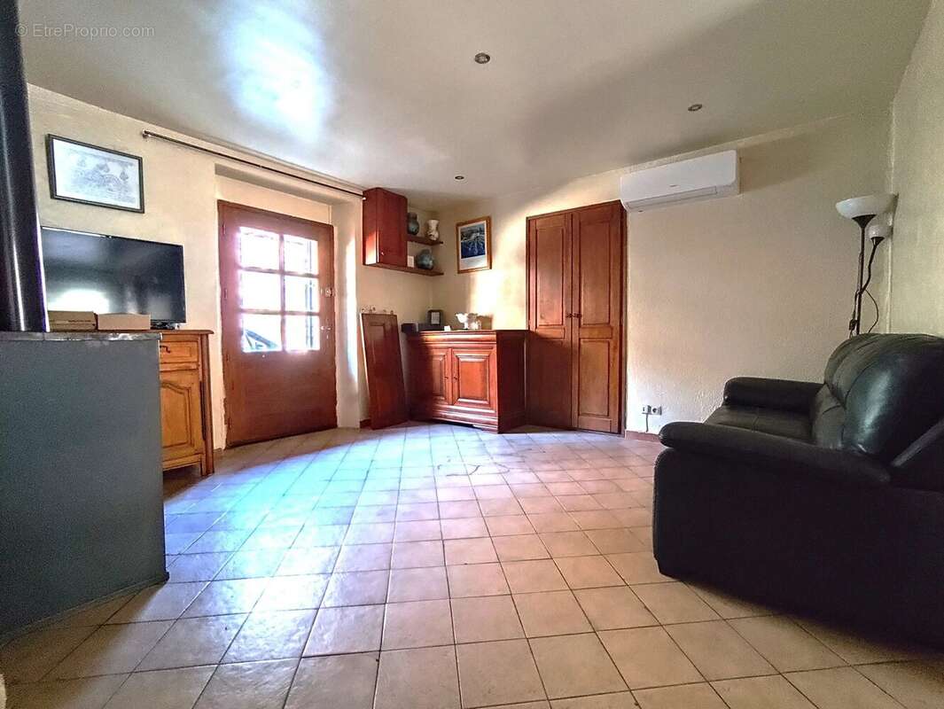 Appartement à GUILLAUMES