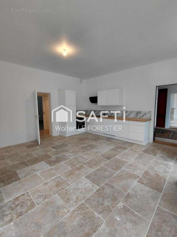 Photo 3 - Appartement à SAINT-LOUIS-DE-MONTFERRAND