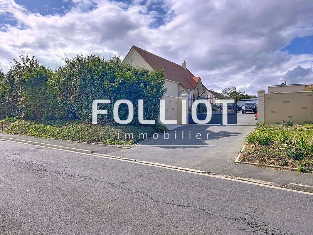 Maison à FRENOUVILLE