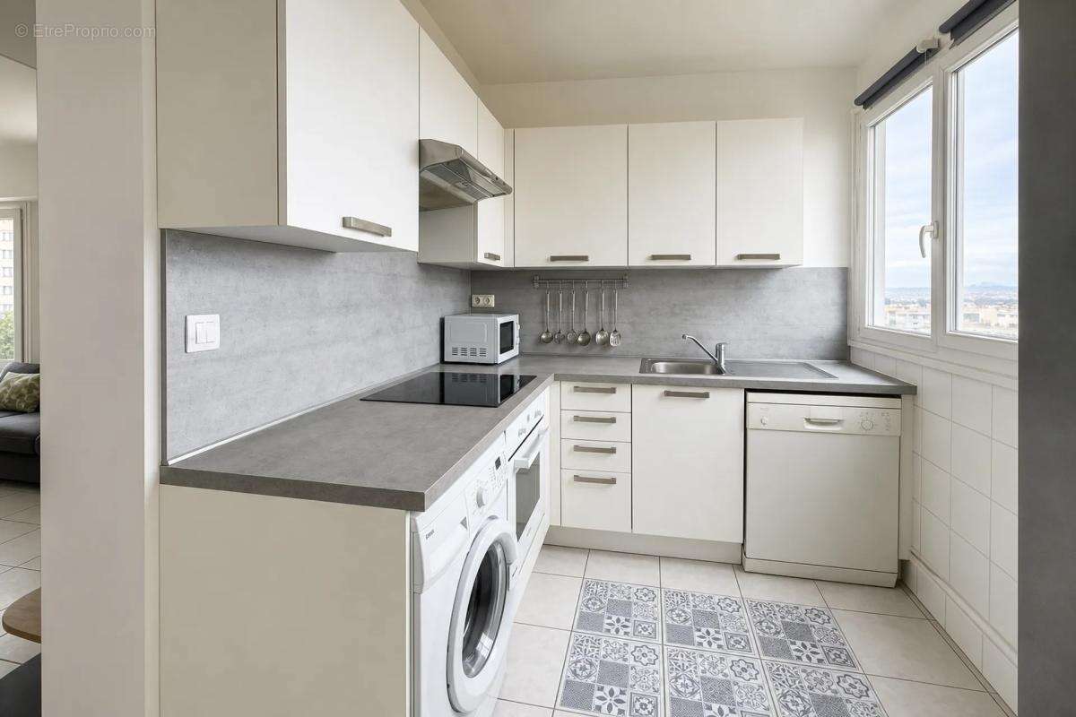 Appartement à RILLIEUX-LA-PAPE