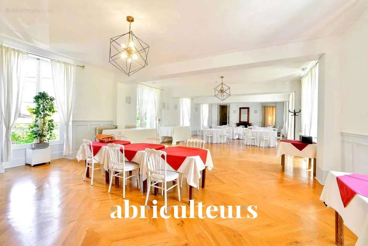 Maison à MORIGNY-CHAMPIGNY