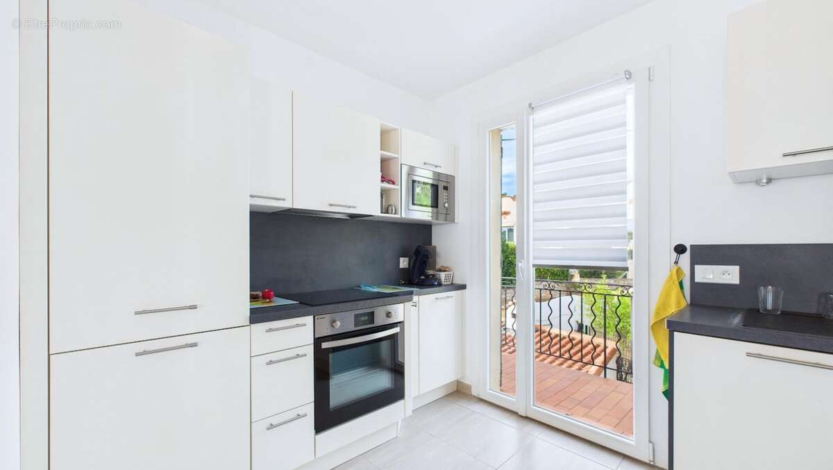 Appartement à CARQUEIRANNE