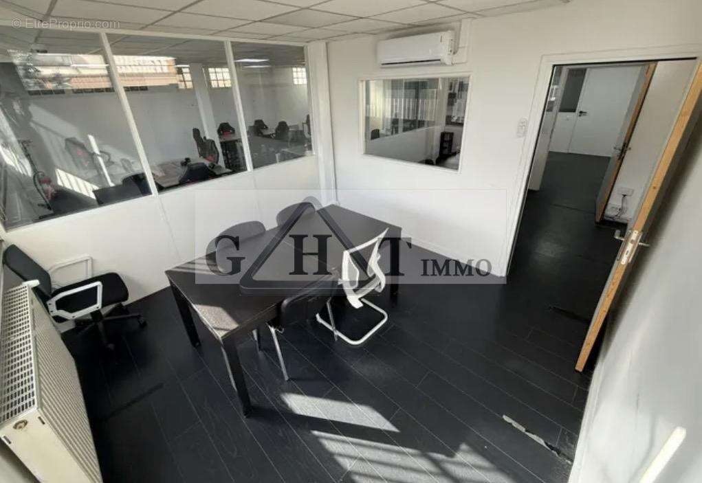 Commerce à MONTREUIL