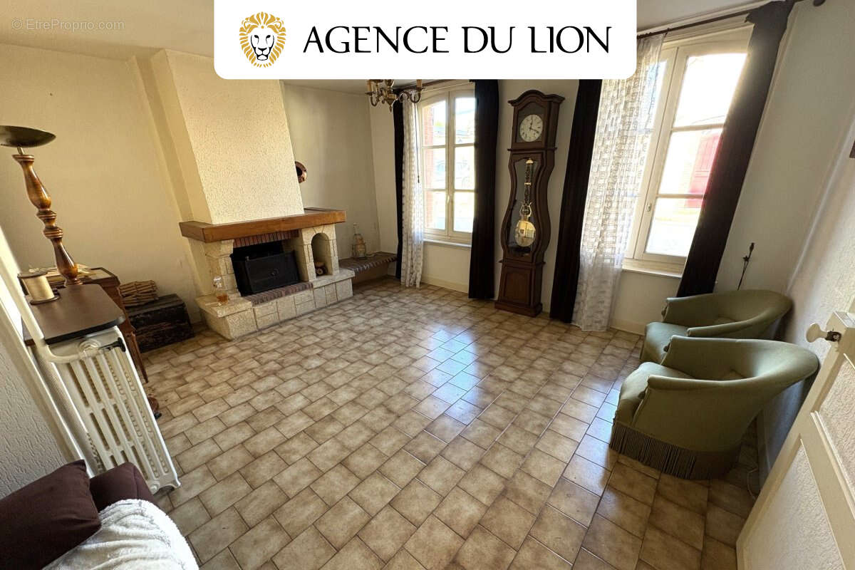 Maison à CHATEAUNEUF-EN-THYMERAIS