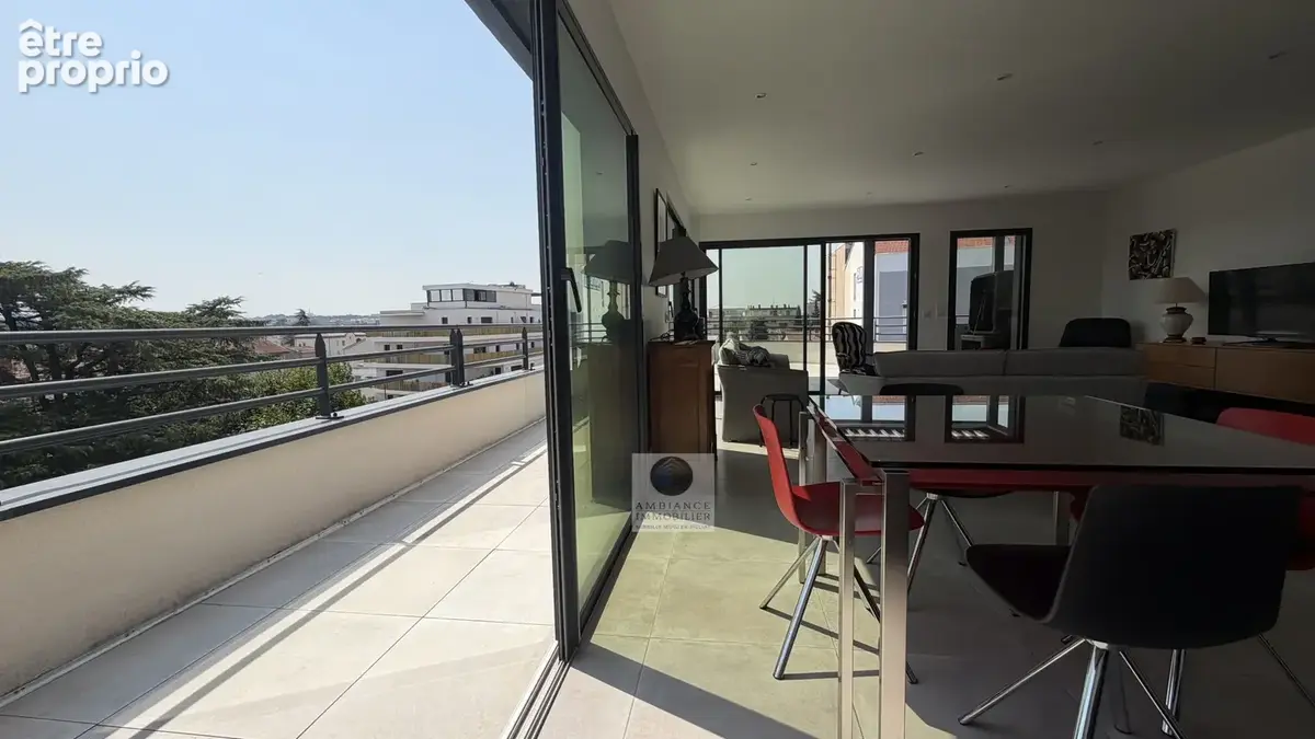 Appartement au dernier étage, entre lumière et terrasse - photo 26