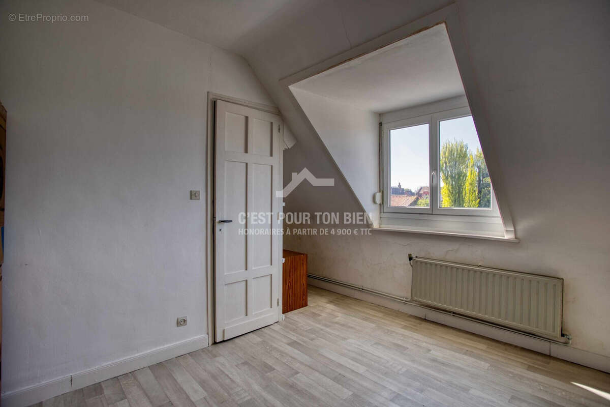 Maison à HELLEMMES-LILLE