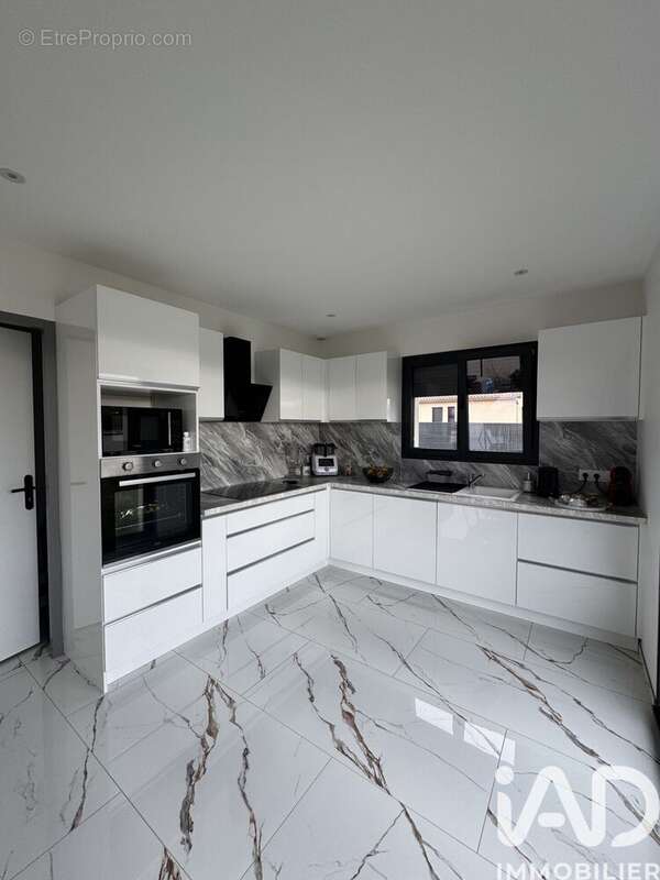 Maison 101 m² à Pouilly-Les-Feurs  - photo 3