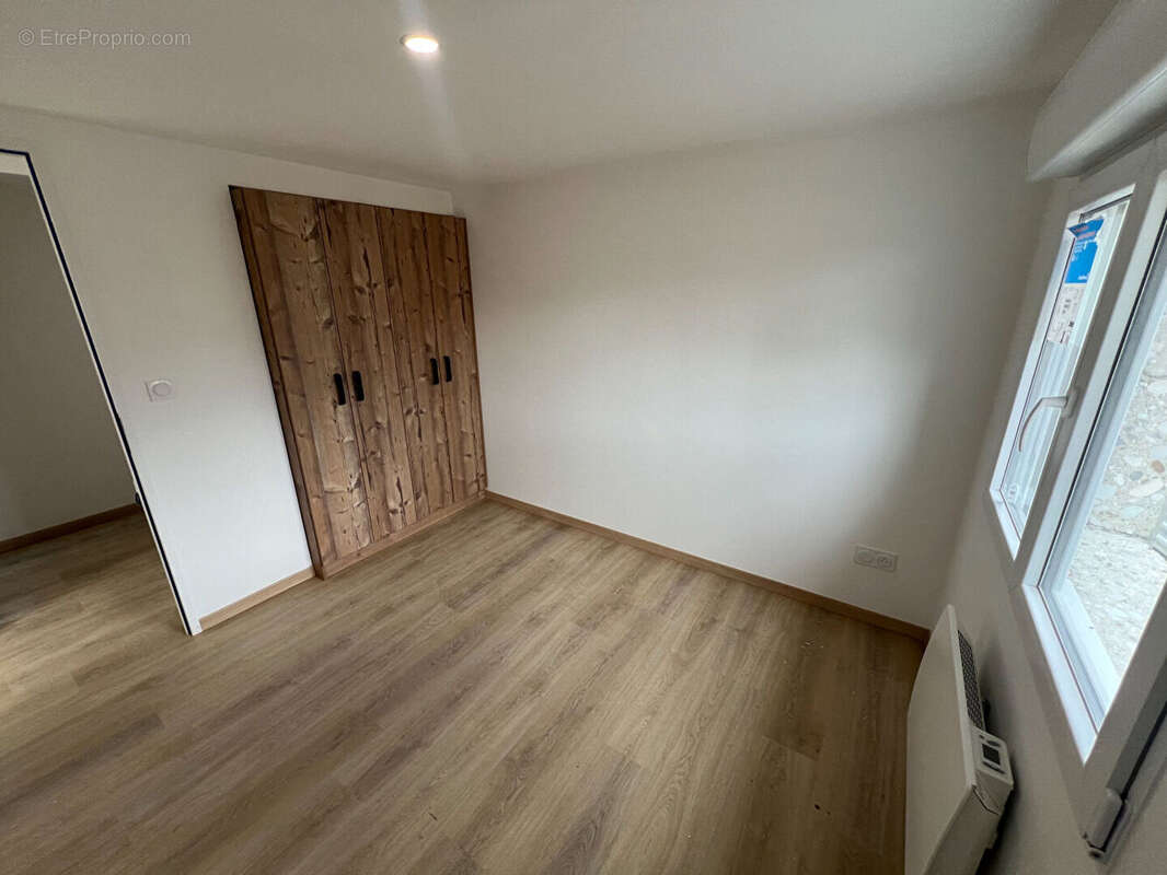 Appartement à VEZERONCE-CURTIN