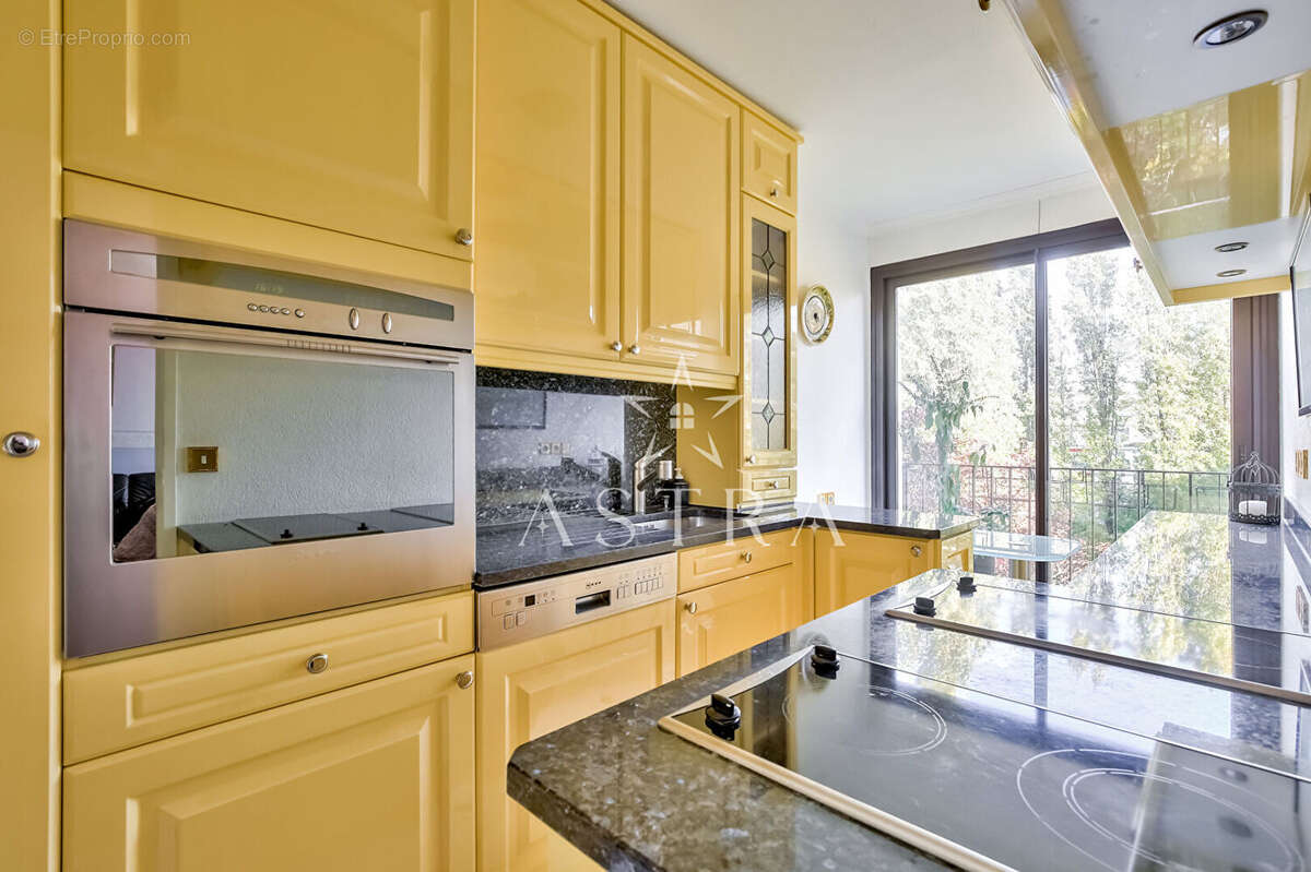 Appartement à FRESNES