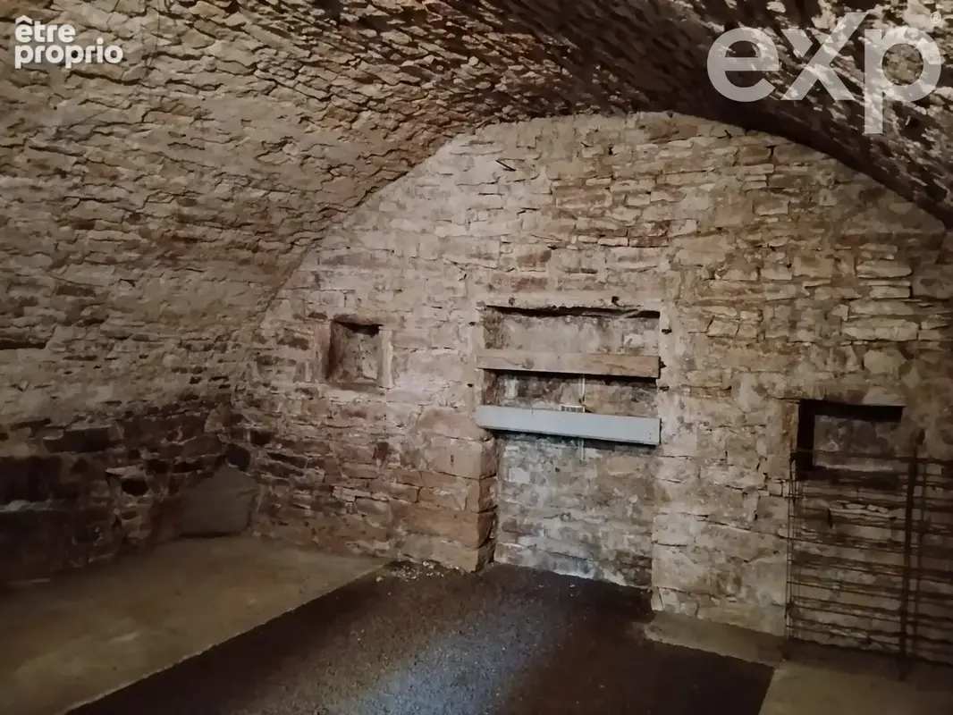 Maison 7 pièces 145 m² à vendre à Sennecey-Le-Grand (71240) - photo 7
