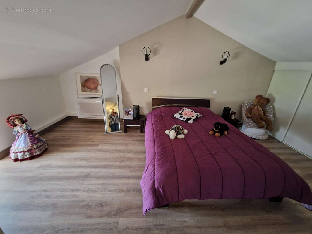 Maison à SAINT-GEORGES-DES-AGOUTS