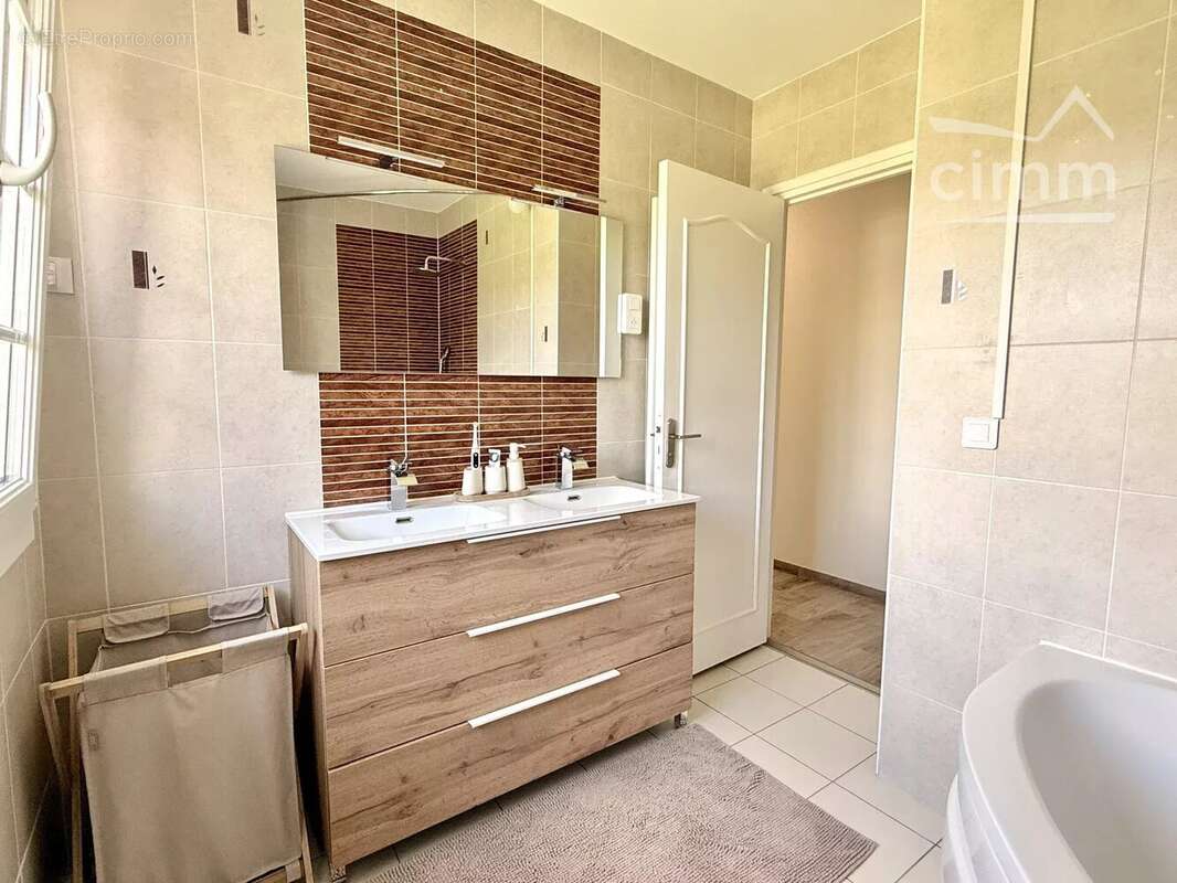 Exclusivité – maison familiale rénovée – blois - photo 9