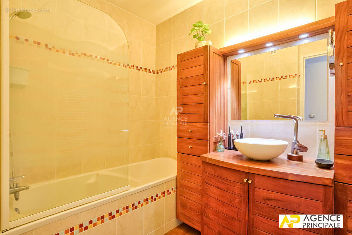 Appartement à MAISONS-LAFFITTE