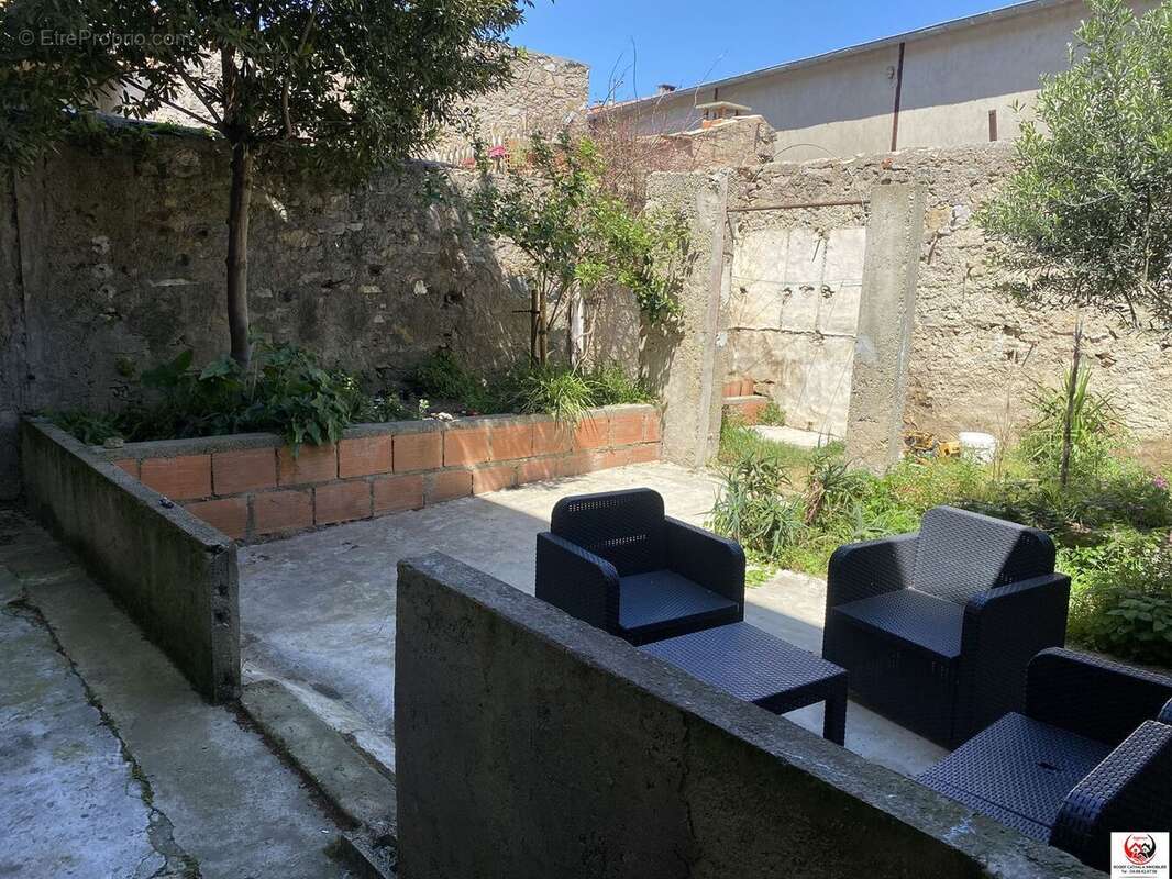 Maison à LEZIGNAN-CORBIERES
