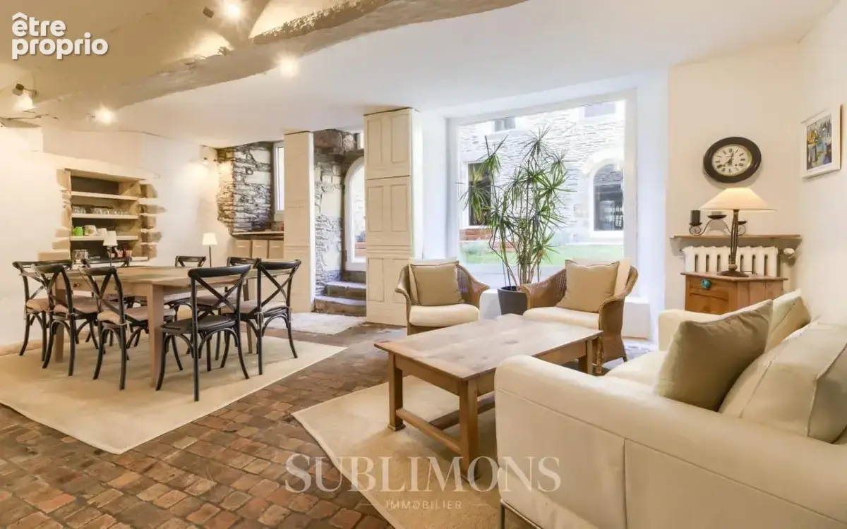 Deux maisons. Cinq siècles d'histoire. Une seule adresse pour i - photo 2