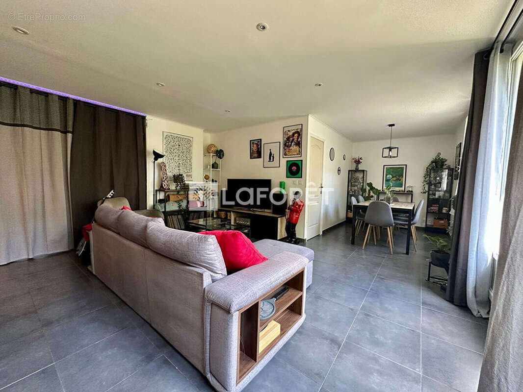 Appartement à VIRY-CHATILLON