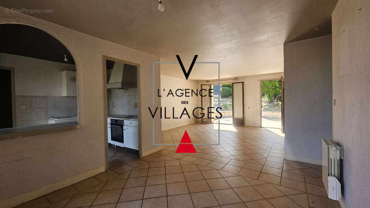 Maison à SAINT-PAUL-EN-FORET