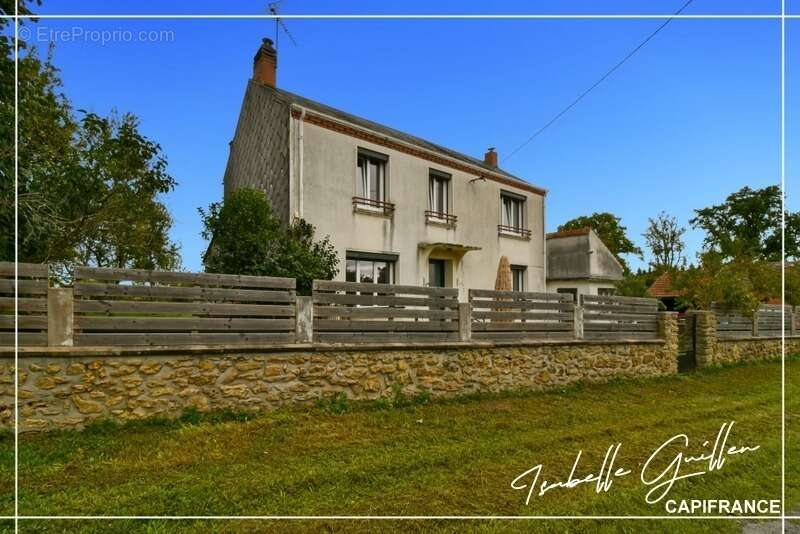 Maison à SAINT-SATURNIN