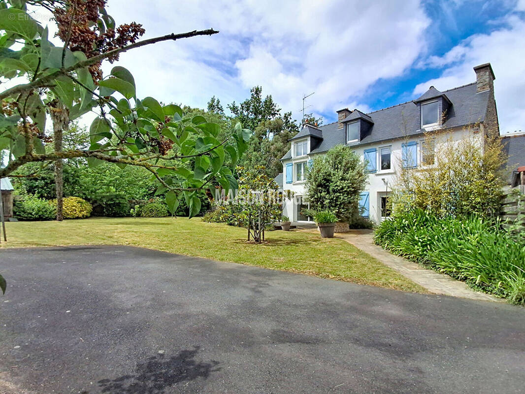 Maison à YFFINIAC