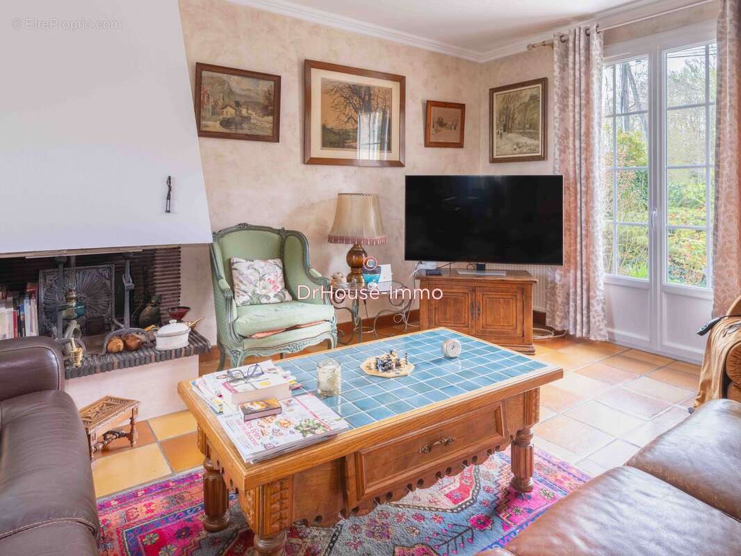 Maison à MONTIGNY-LES-CORMEILLES