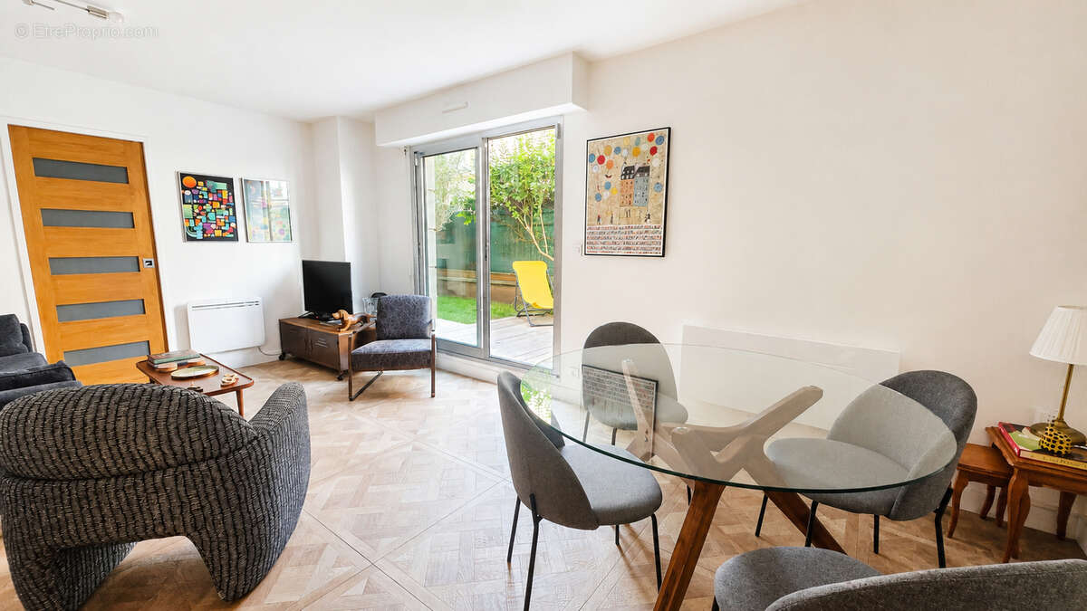 Appartement Paris 3 pièce(s) 64 m2 et 35 m² de jardin privatif - photo 2