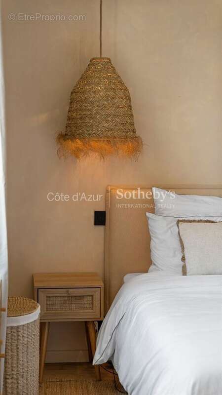 Appartement rénové de 68 m² avec terrasse et garage au cœur de Saint-Tropez - photo 18