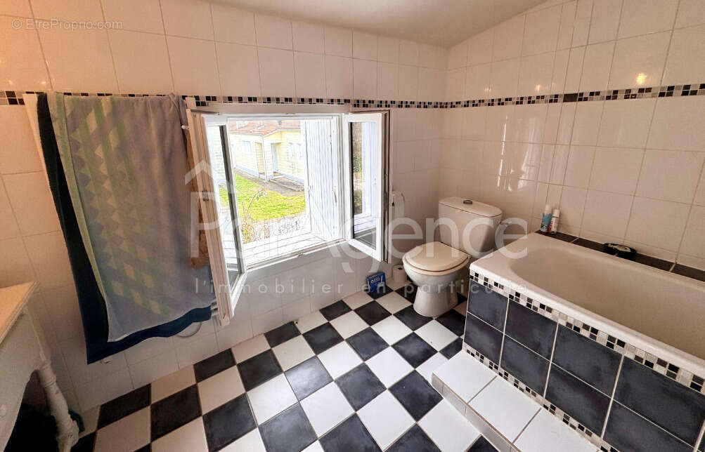 Maison à SAINT-PALAIS-SUR-MER