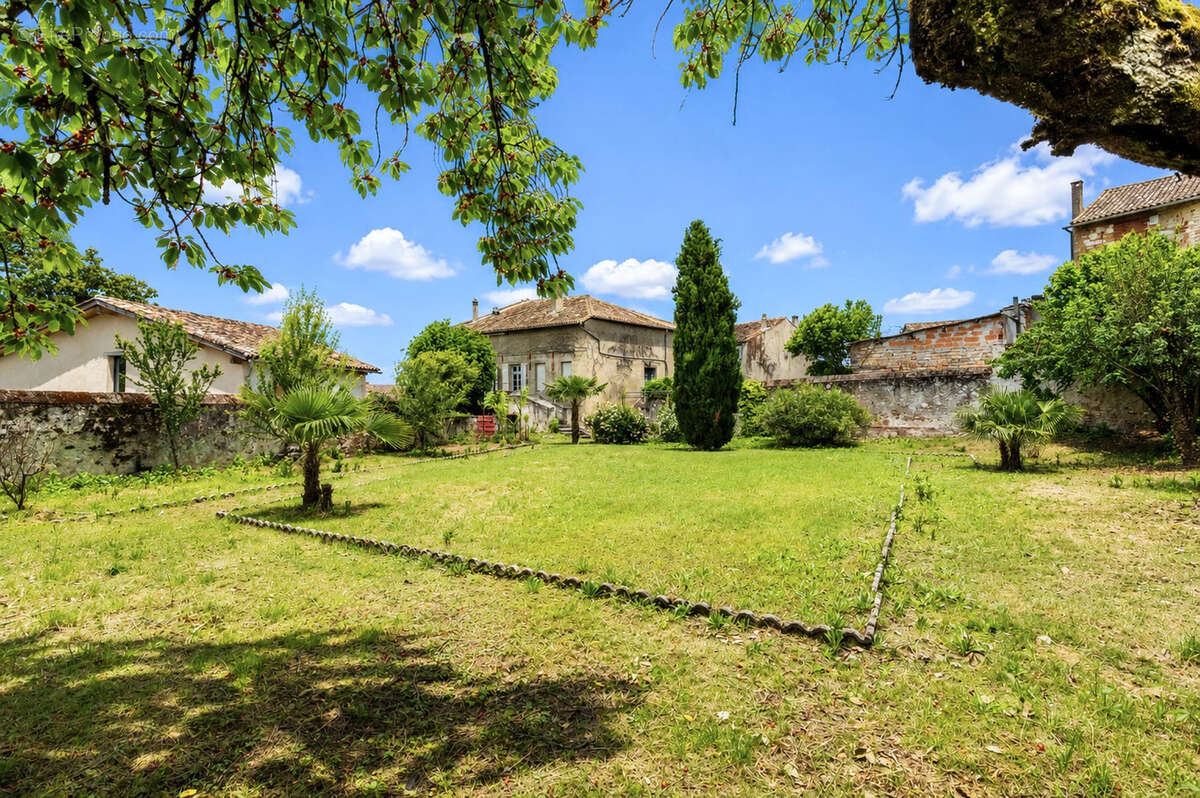 Maison à AUVILLAR