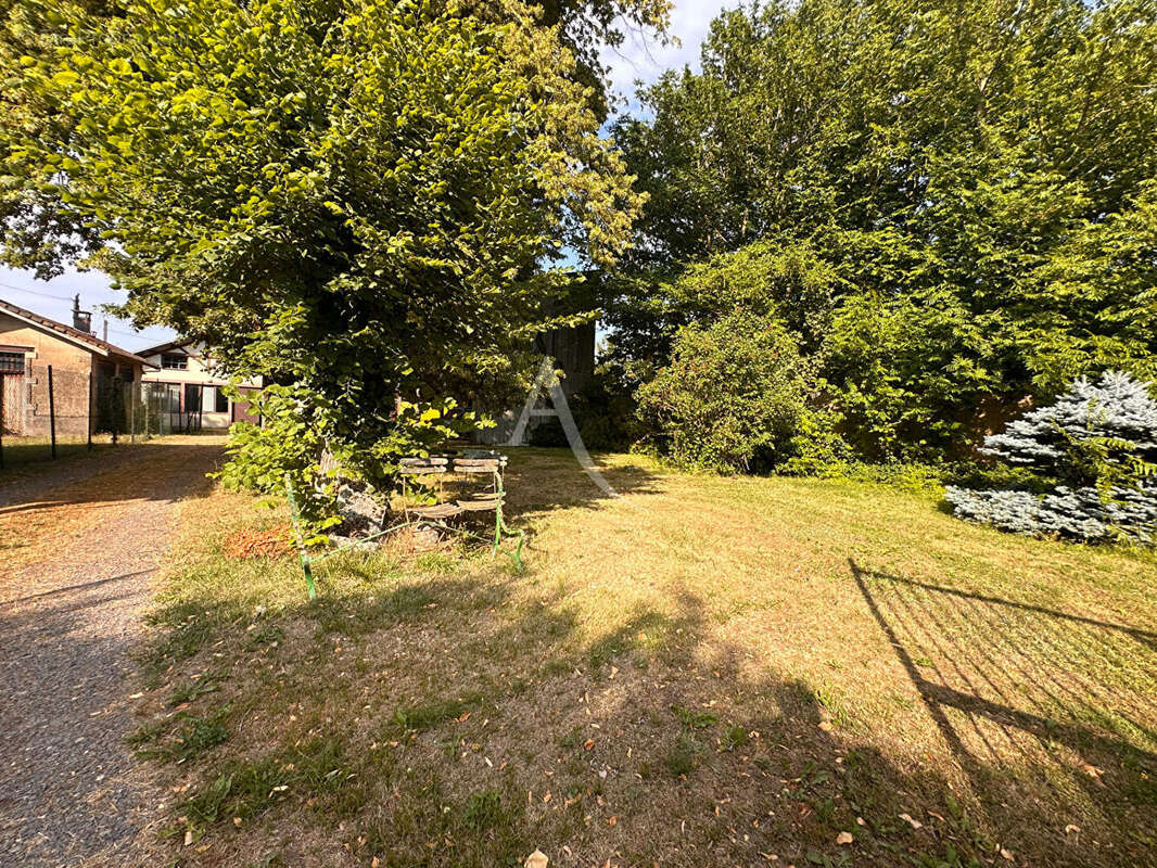 Opportunité rare ? ensemble immobilier unique avec plus de 700 m² de bâtis - photo 6