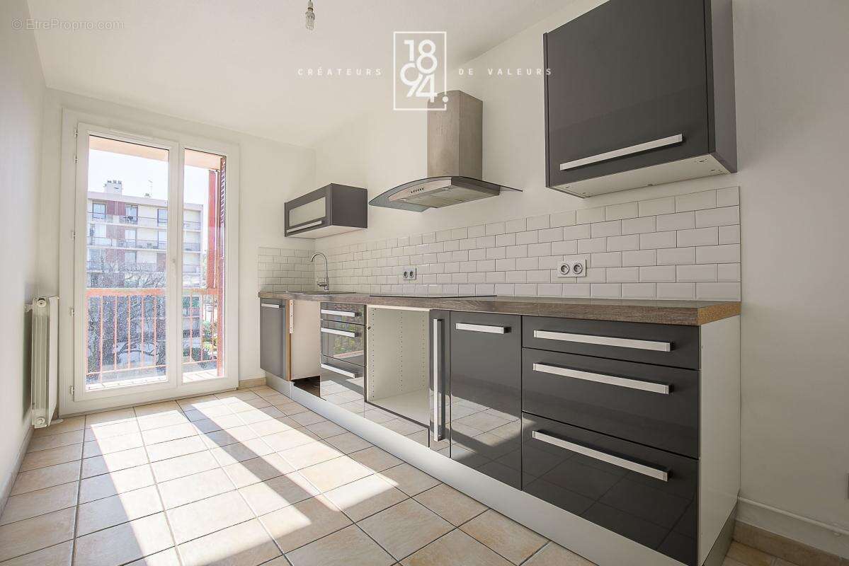 Appartement à MARSEILLE-13E