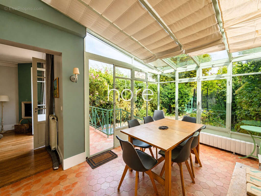 Maison 131 m² à Rocquencourt  - photo 2
