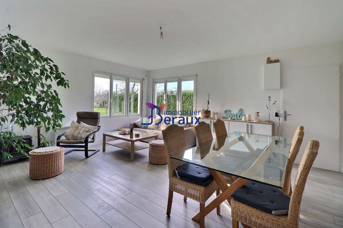 Maison à BERVILLE-SUR-SEINE