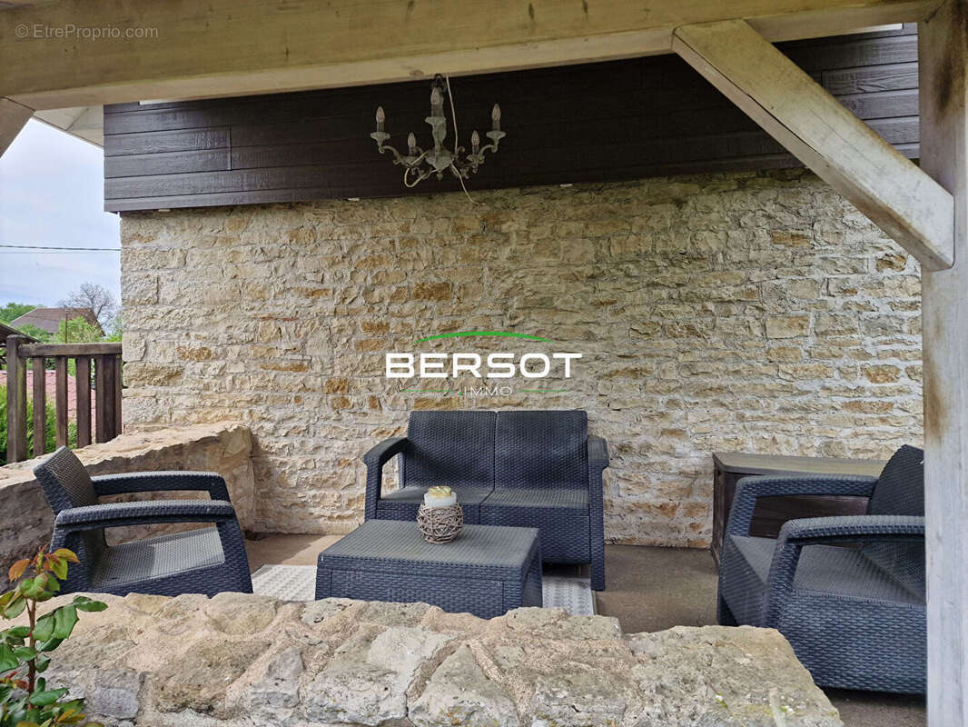 Maison à BAUME-LES-DAMES