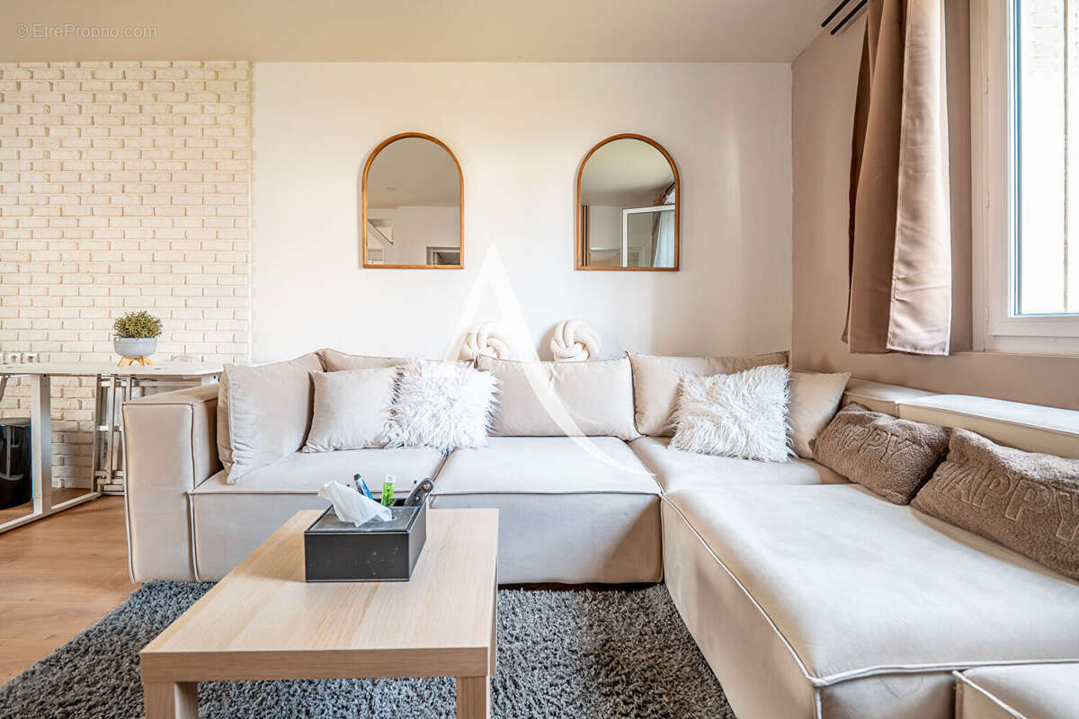 Maison à LIMEIL-BREVANNES