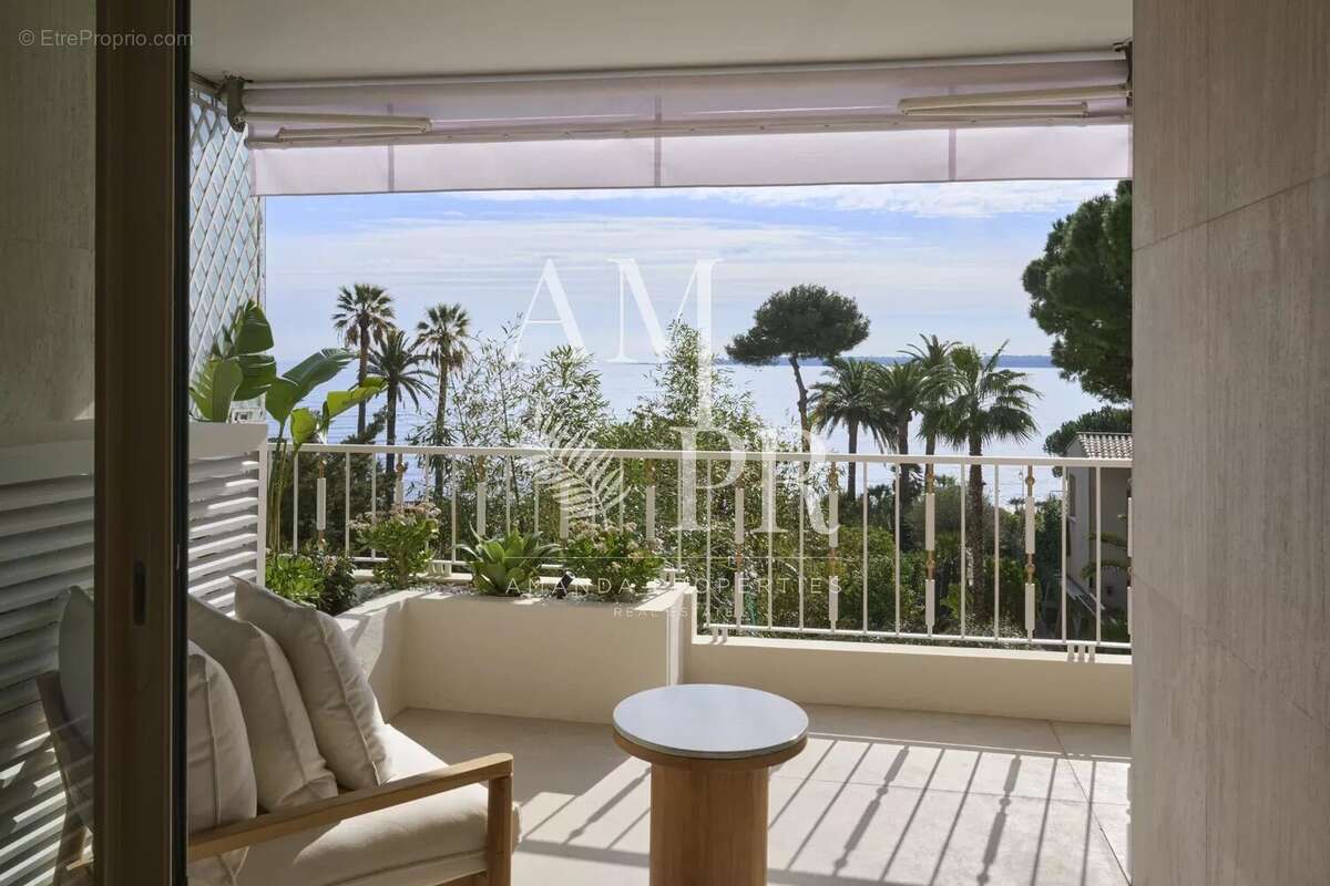 Appartement à CANNES